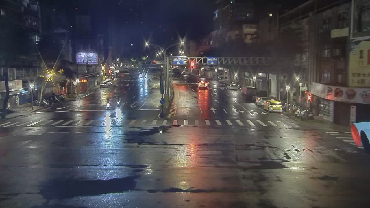 新店區中興路三段、寶慶街口(北側號誌桿上) cctv 監視器 即時交通資訊
